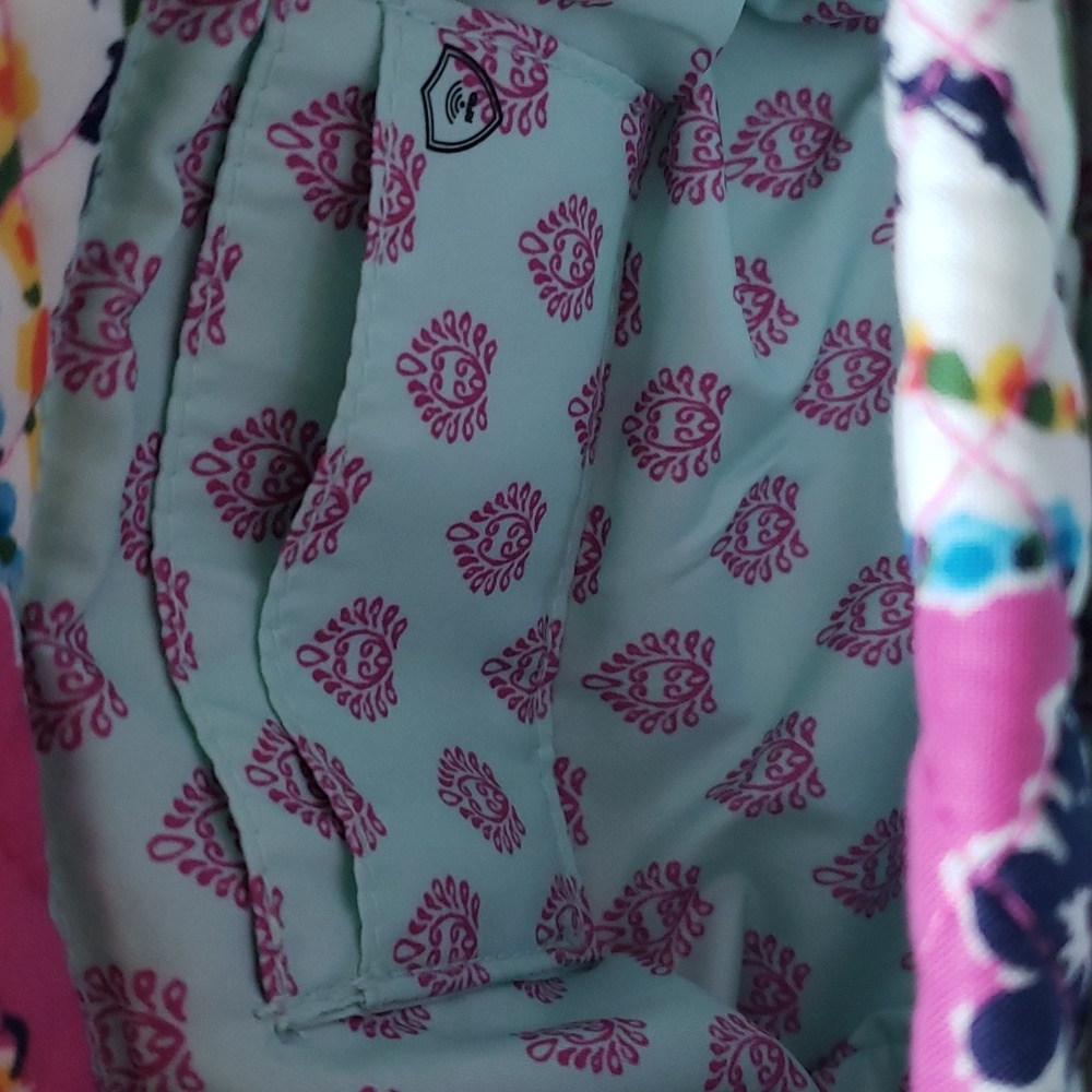Vera Bradley Carson RFID Mini Crossbody Wildflower Paisley Retired Pattern - Picture 6 of 9